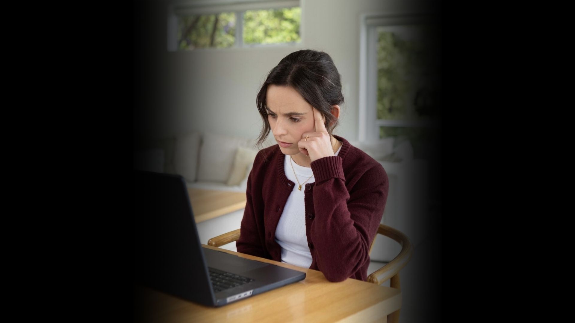 Woman looking confused about online study