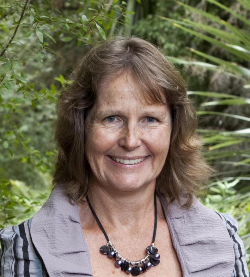 Headshot of Jennifer Brown, environmental statistician and Professor of Mathematics and Statistics at the University of Canterbury.