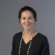 Dr Ellie Norris, online leadership courses