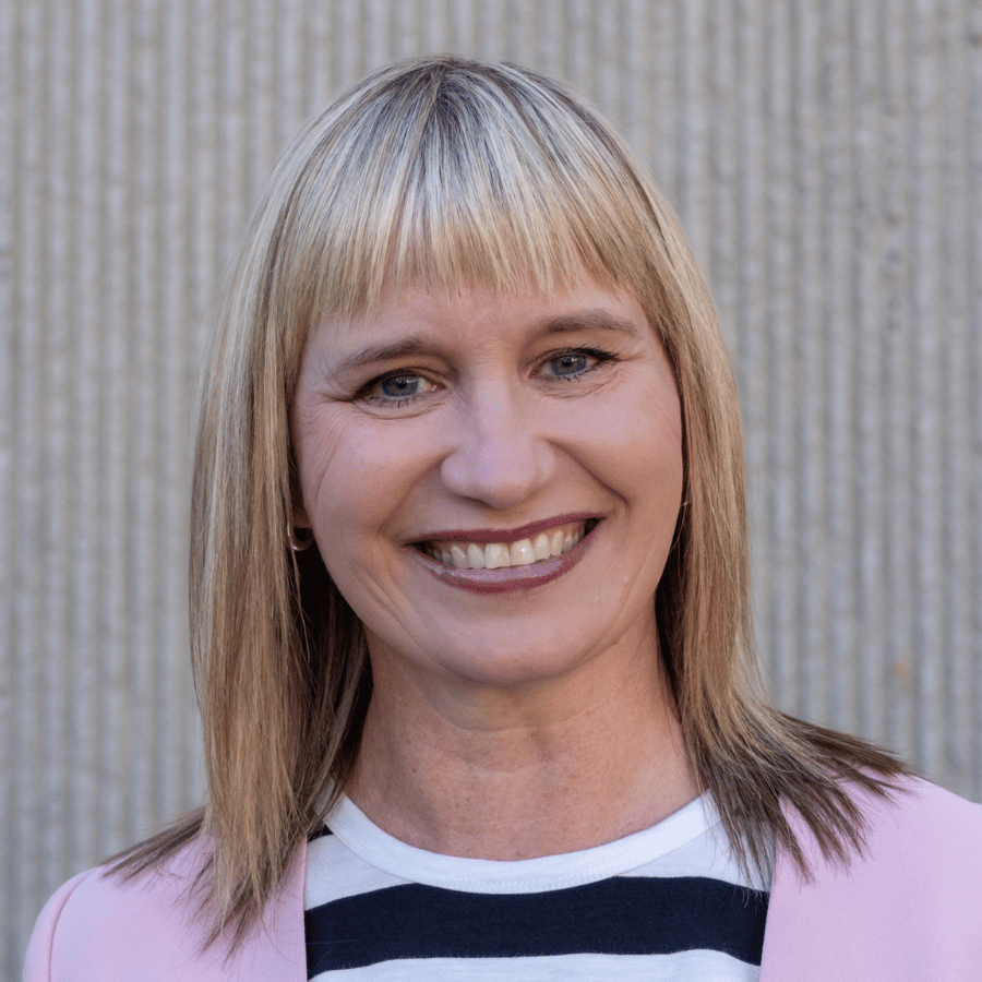 Headshot of Lisa Burdes, Partnerships Manager at Tuihono UC / UC Online.